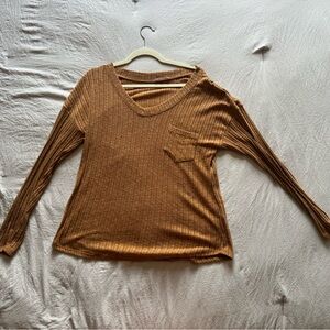 Light sweater for the fall weather